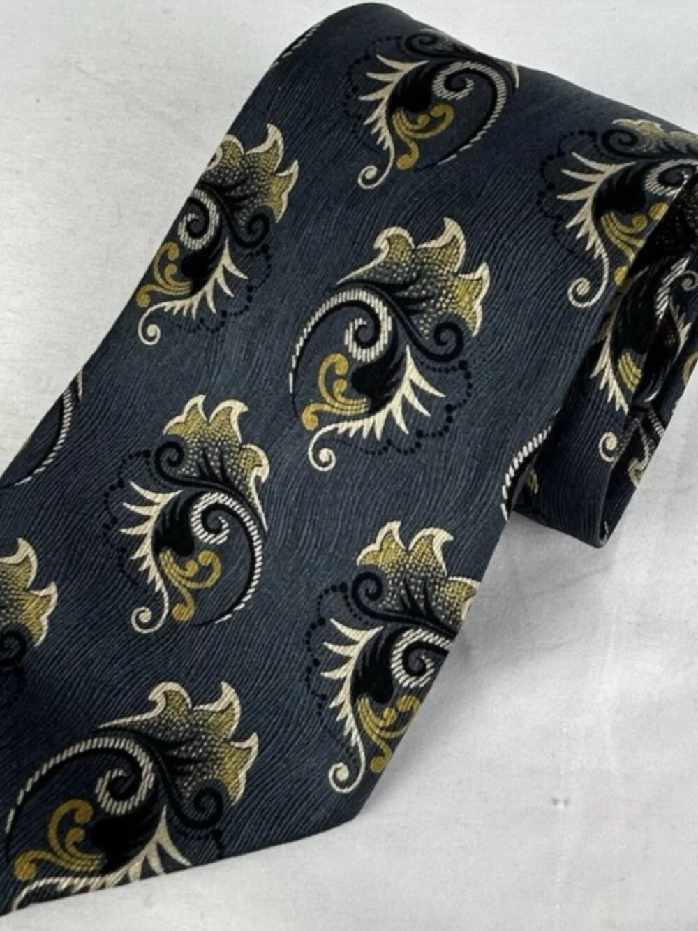 Vintage Saint Honore Gray Gold Floral Paisley Silk Neck Tie Made In Spain